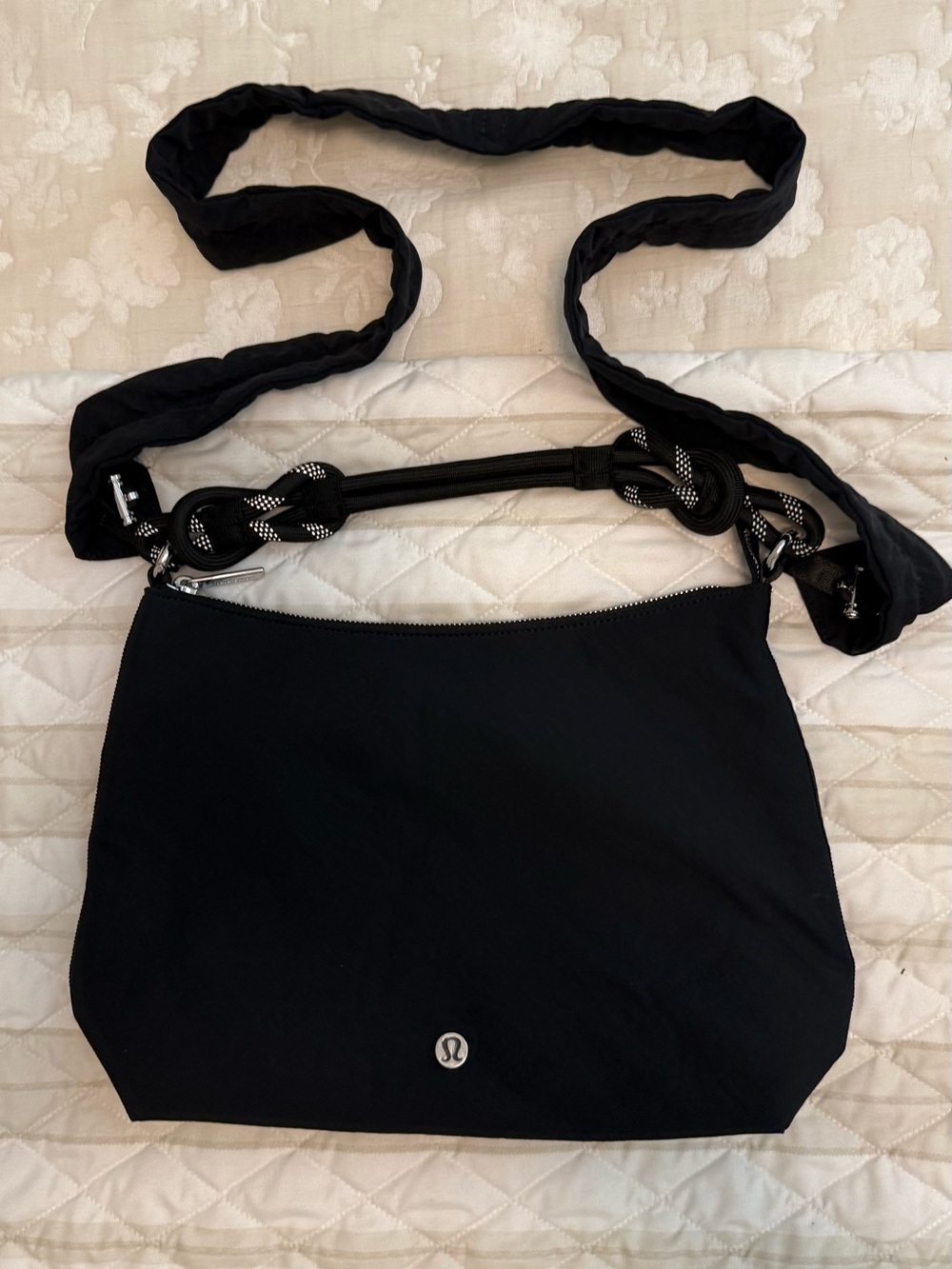 Lululemon Black Rope Crossbody Shoulder Bag Convertible Ruched 6.5